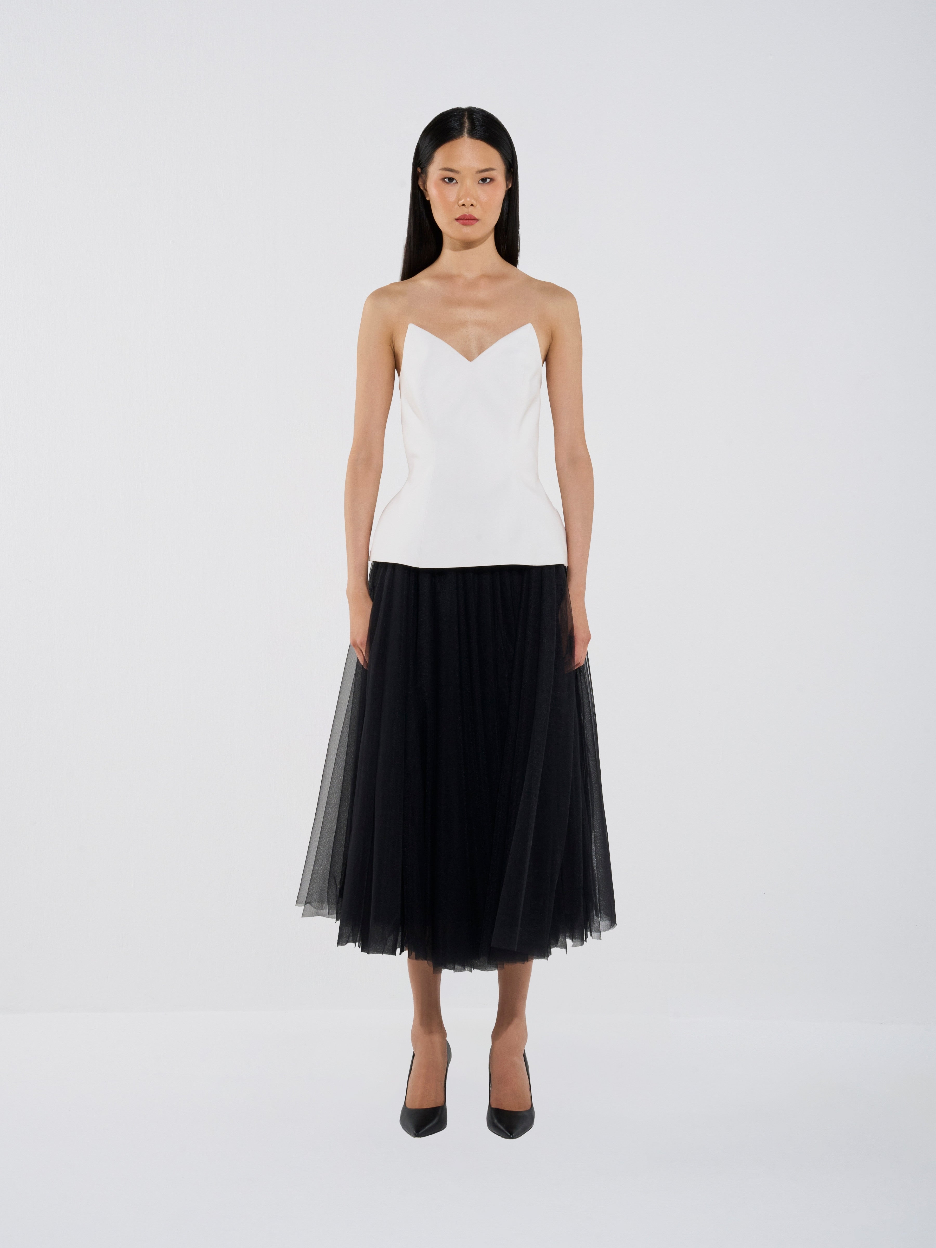 Chic Strapless Sculpted Dress