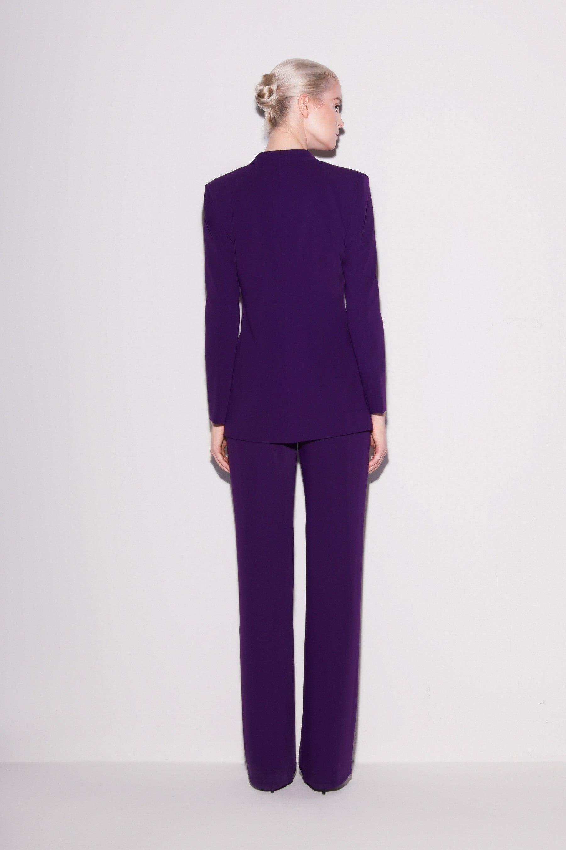 Sophisticated Lapel-Free Blazer