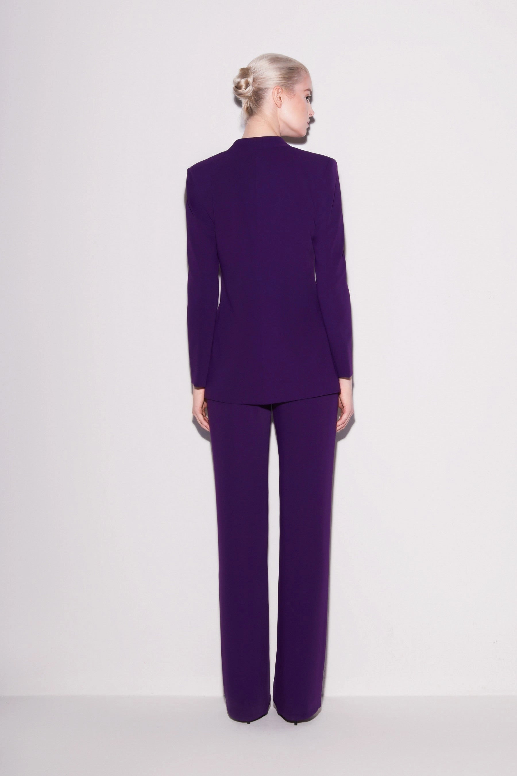 Sophisticated Lapel-Free Blazer