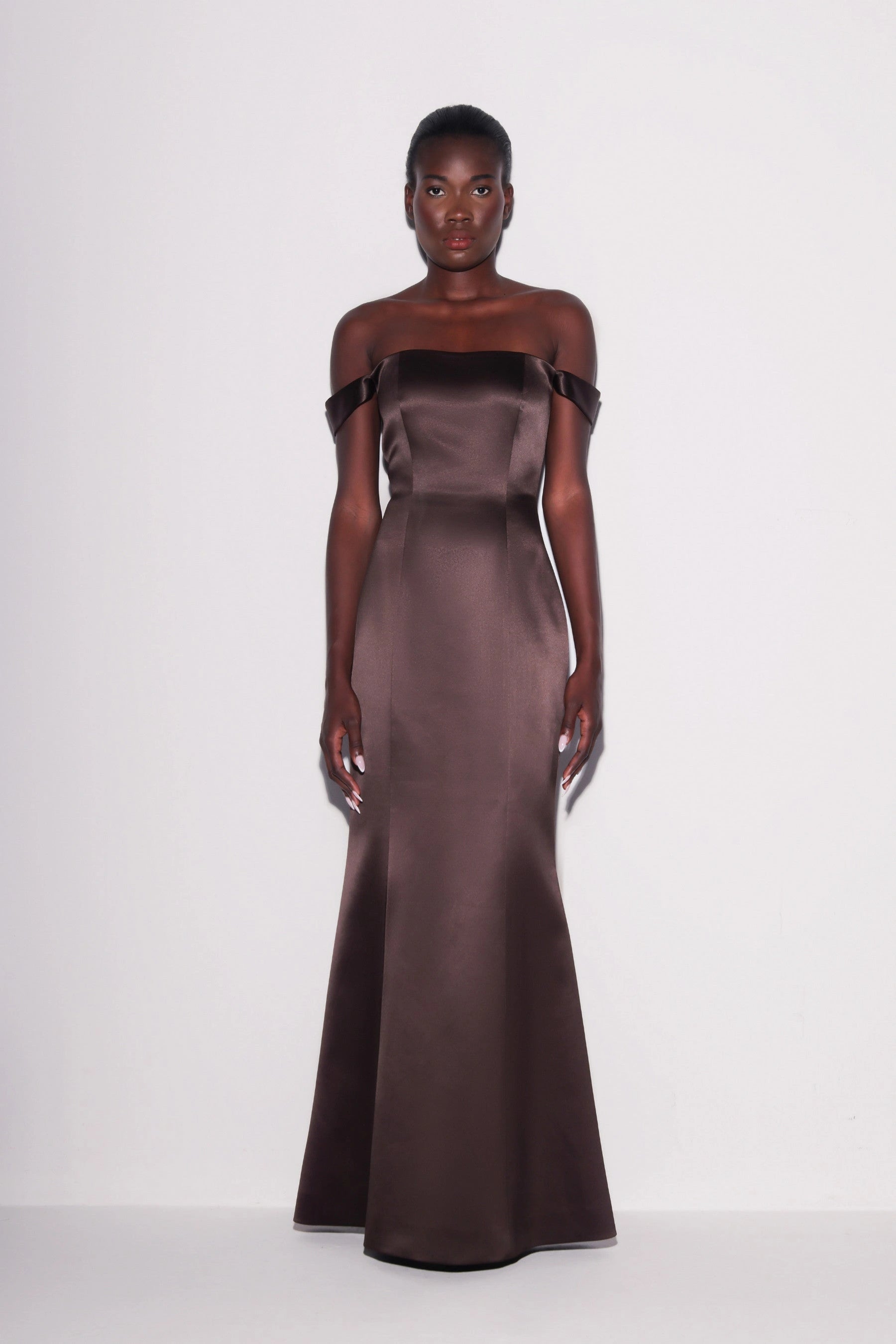 Lustrous Taffeta Mermaid Gown