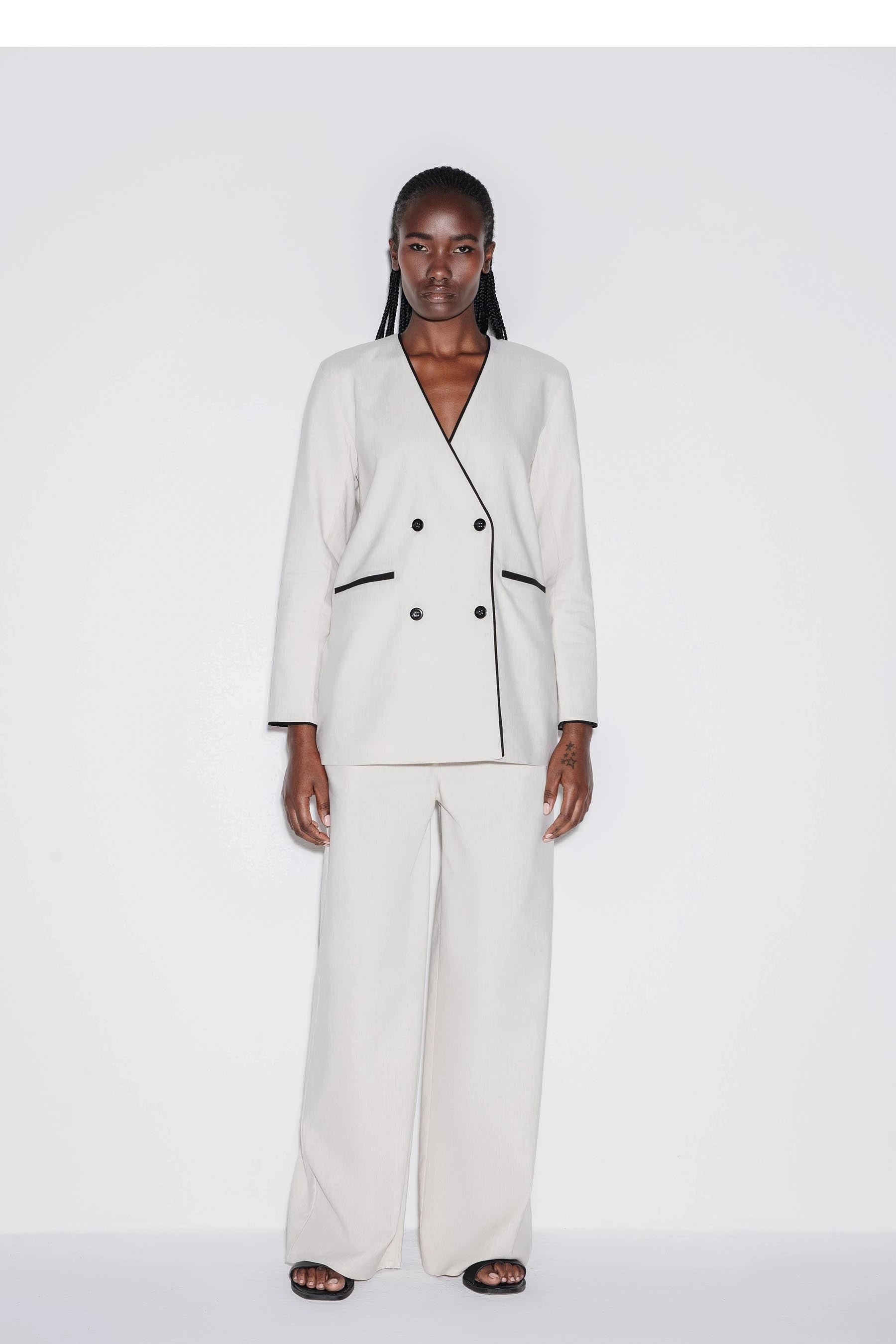 Elegant Retreat Straight Fit Blazer