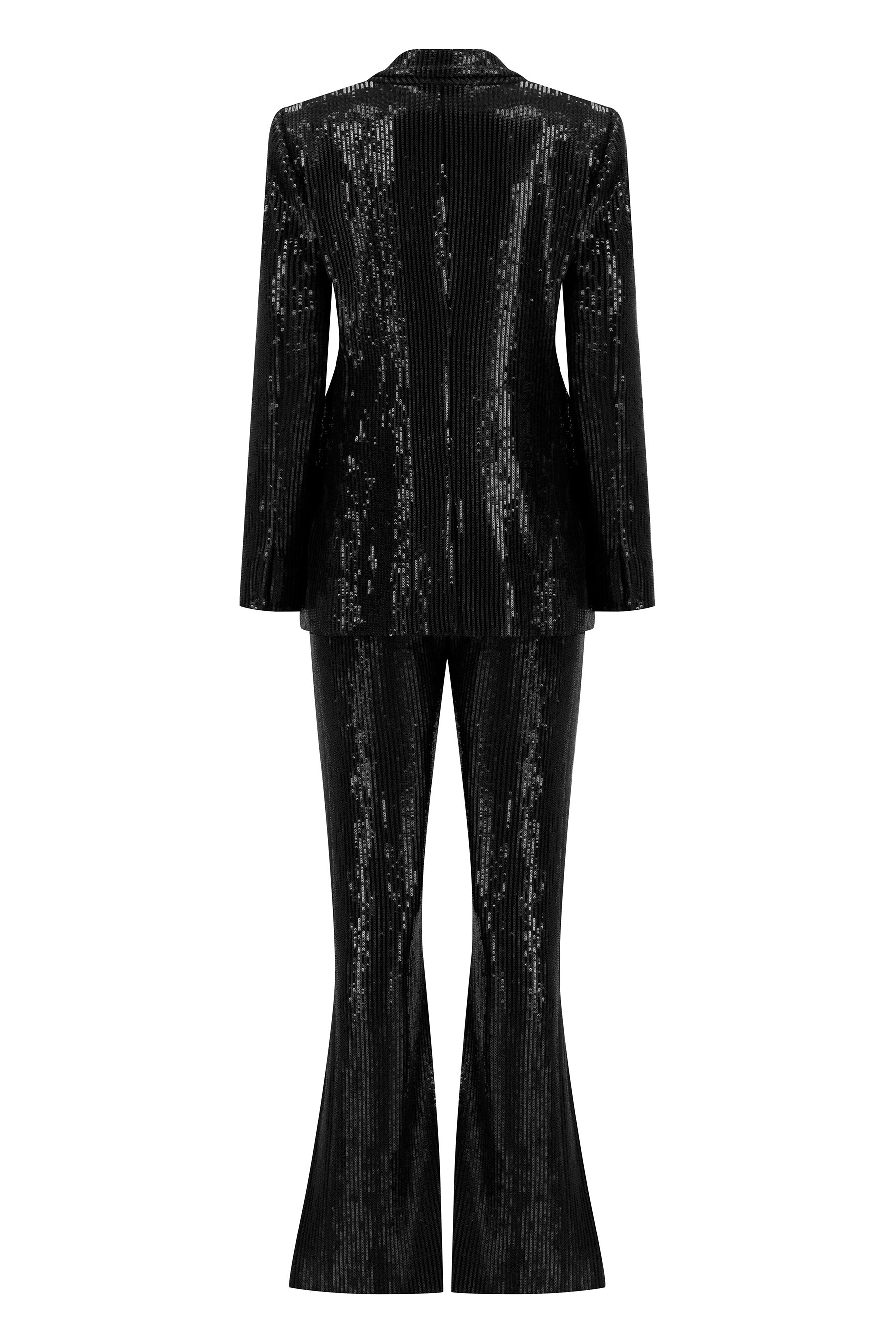 Opulent Allure Suit.