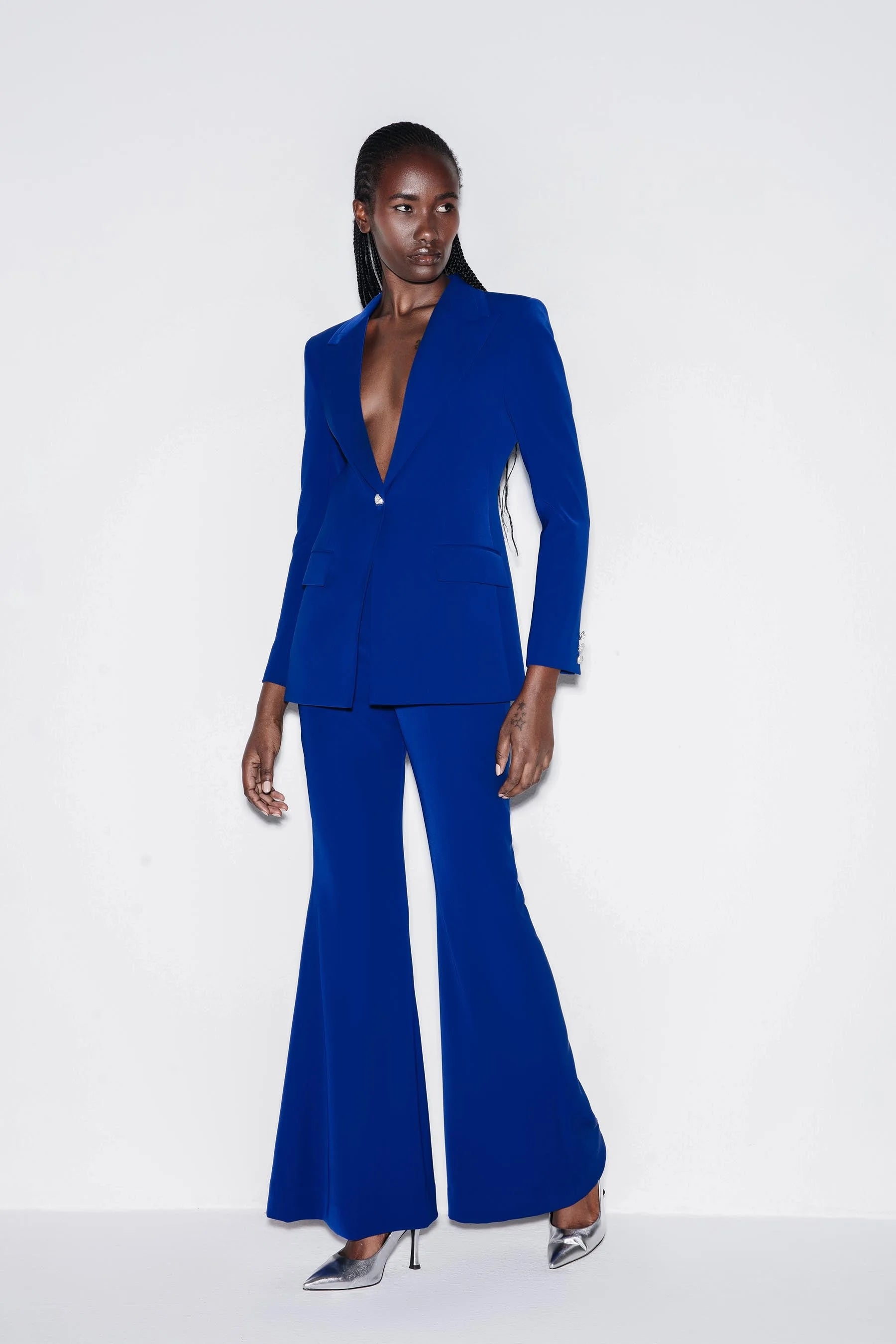 Classic Chic Fitted Blazer