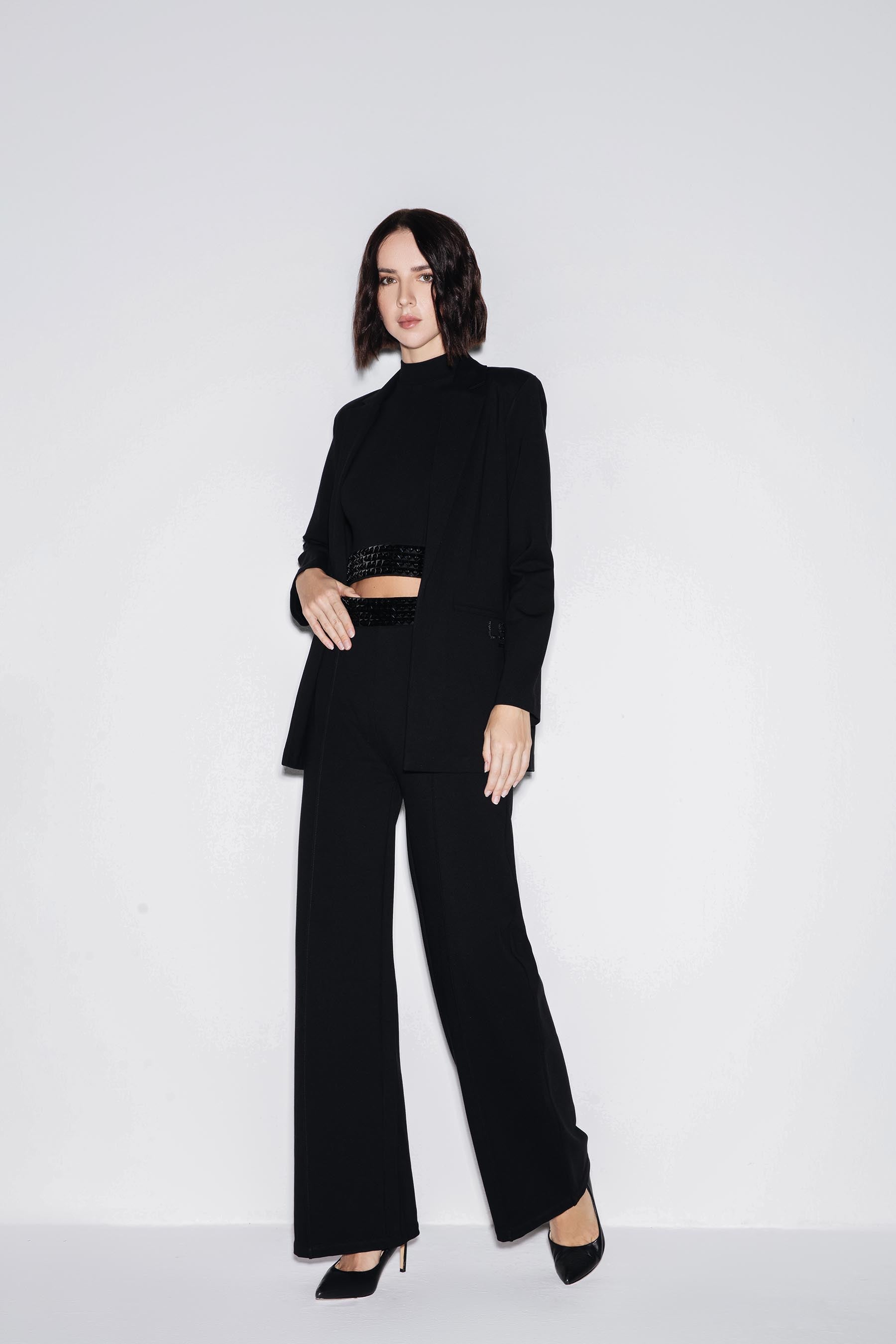 Glistening Signature Suit in Black