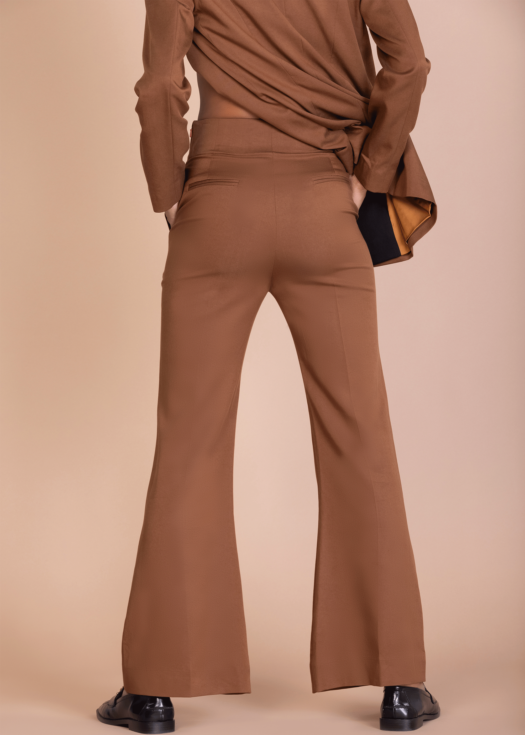 LYO TROUSER (B2B)