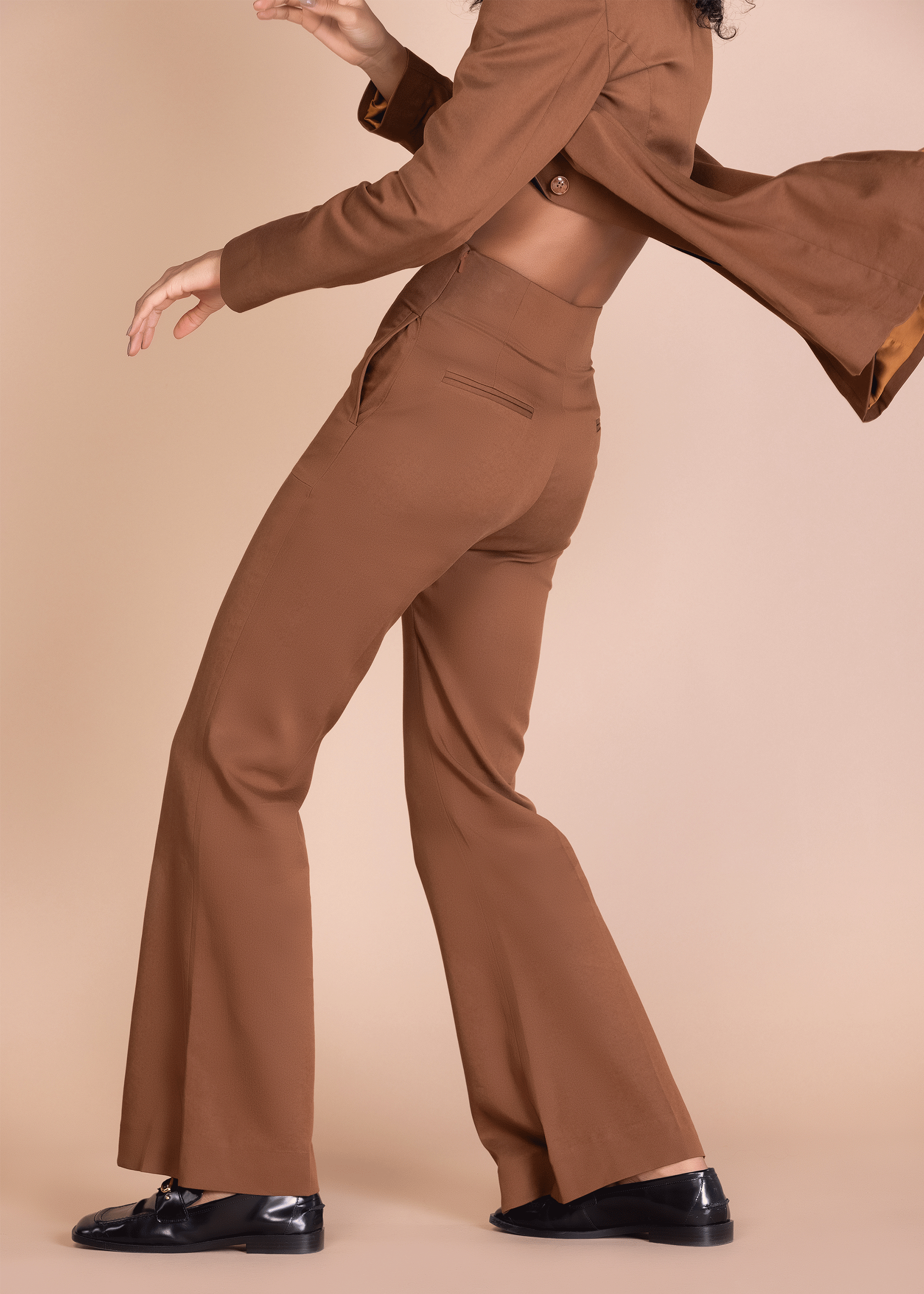 LYO TROUSER (B2B)