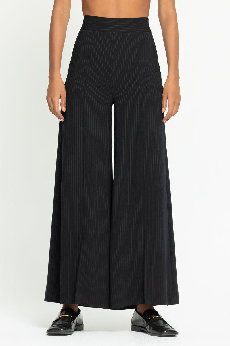 THE CLASSIC WIDE TROUSER (B2B)