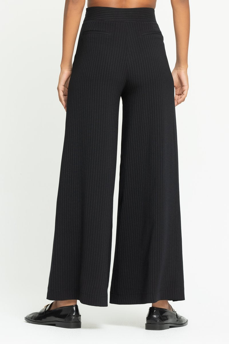 THE CLASSIC WIDE TROUSER (B2B)