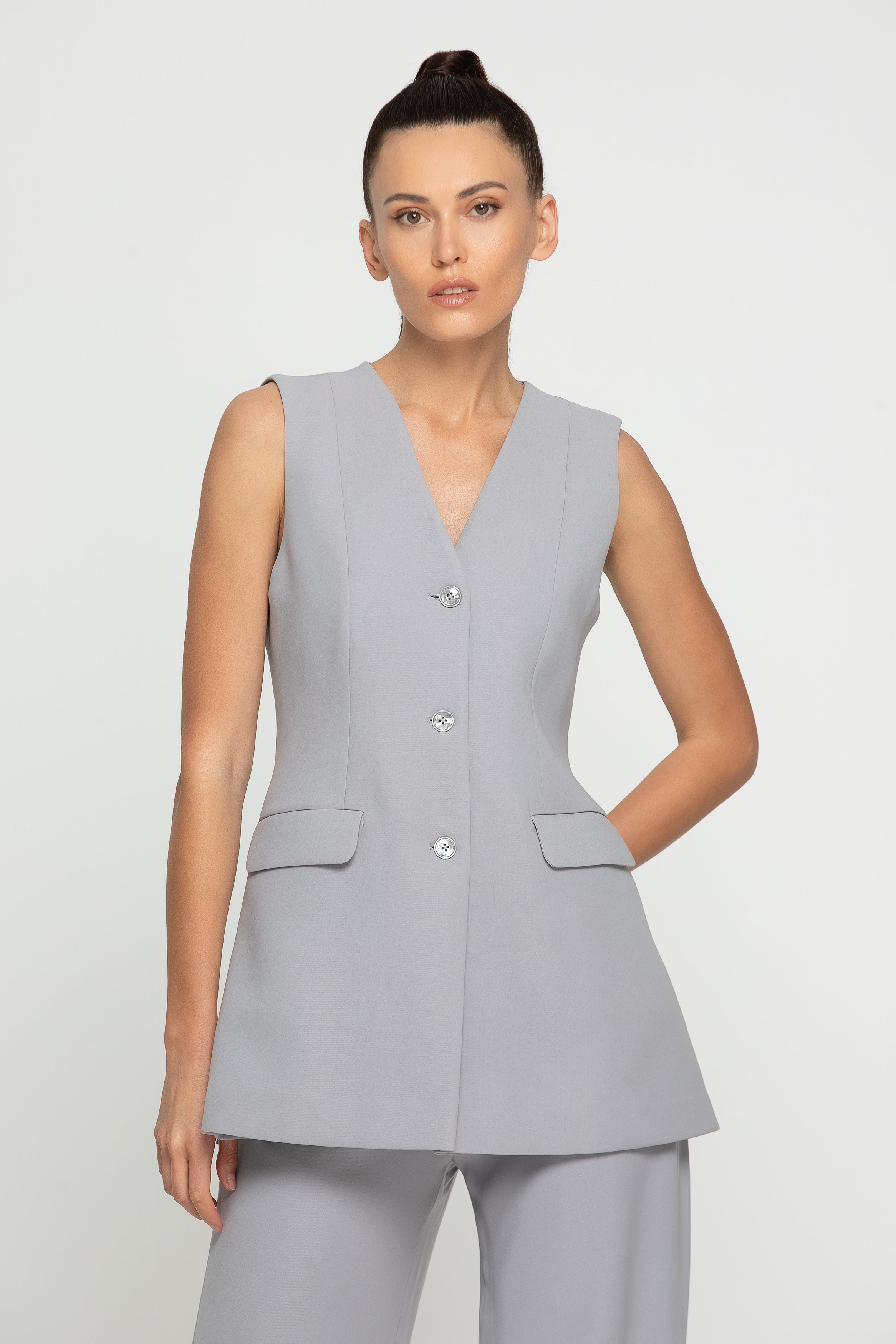 MODERNA VEST (B2B)