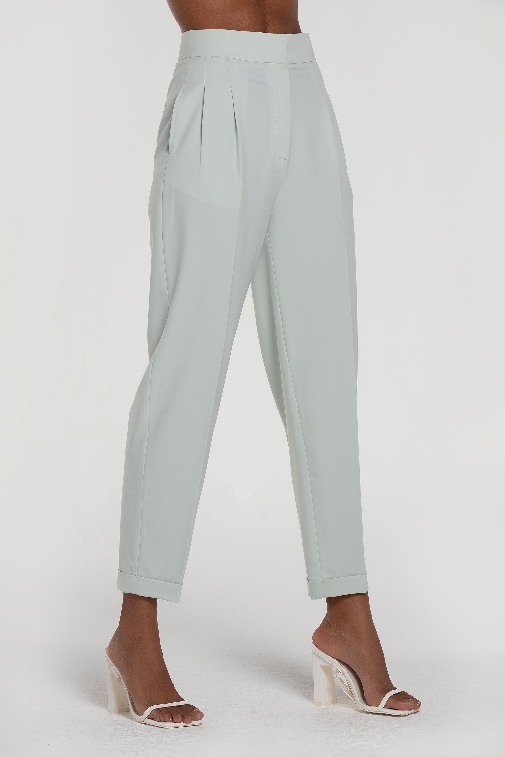 THE LILI LAPEL SUIT (B2B)