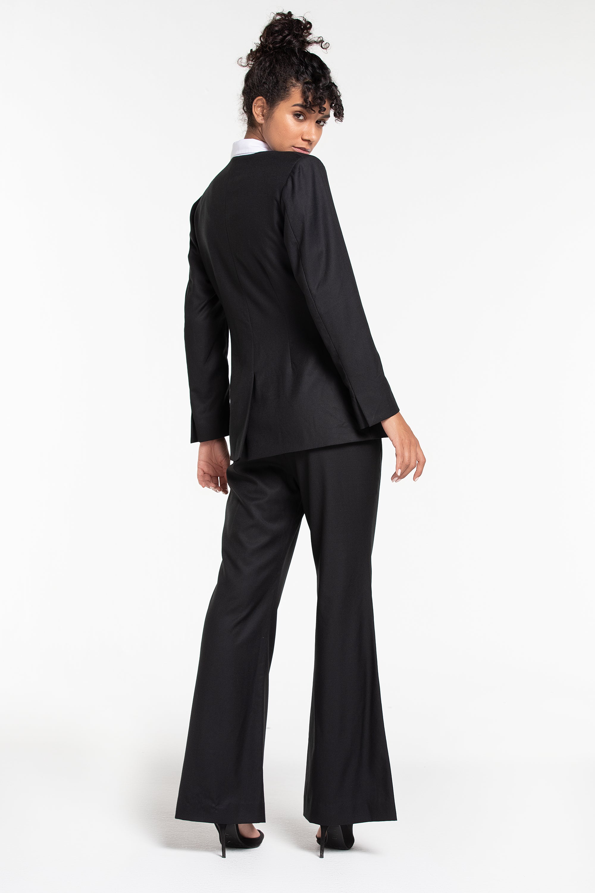 THE LILI LAPEL SUIT (B2B)