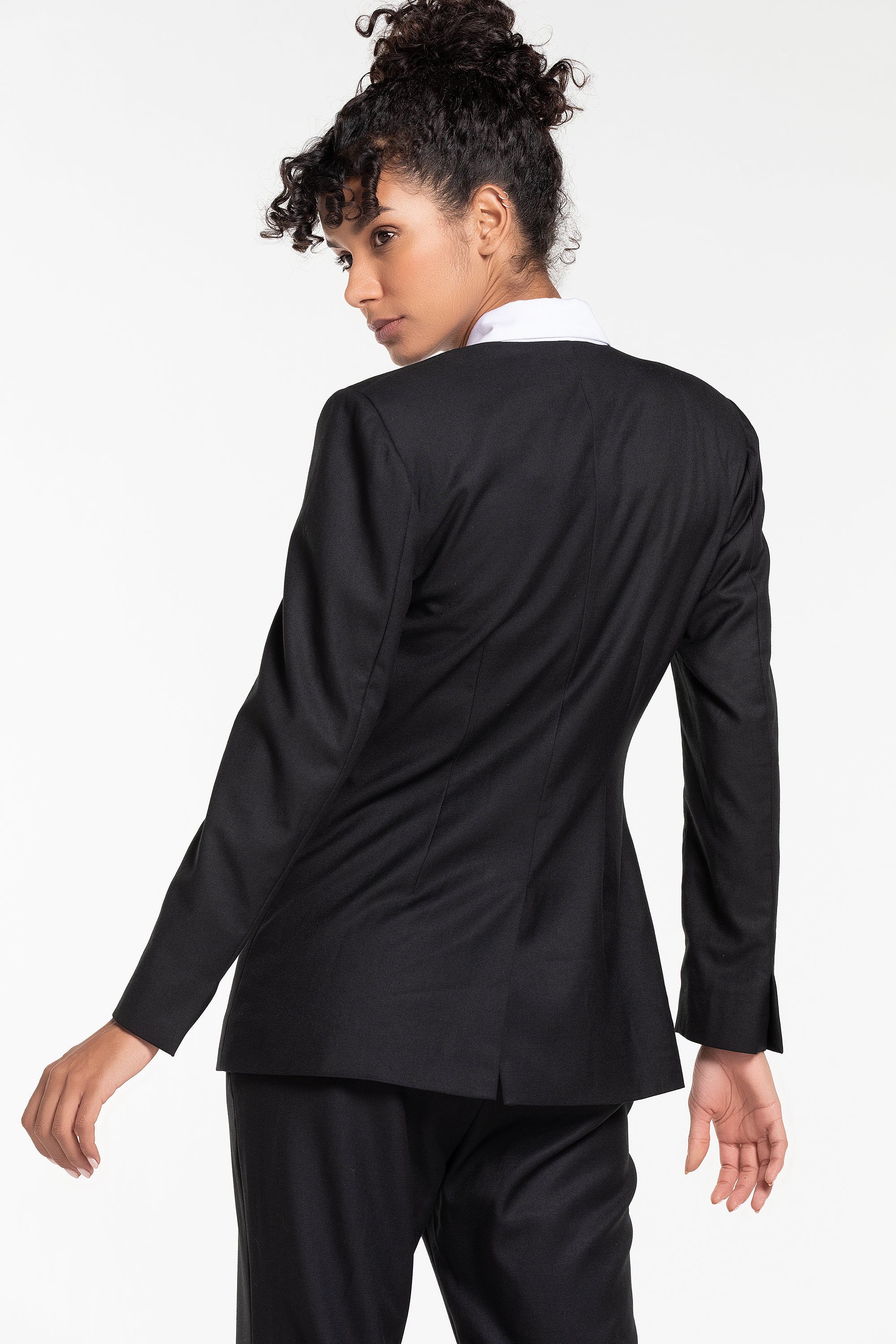 THE LILI LAPEL SUIT (B2B)