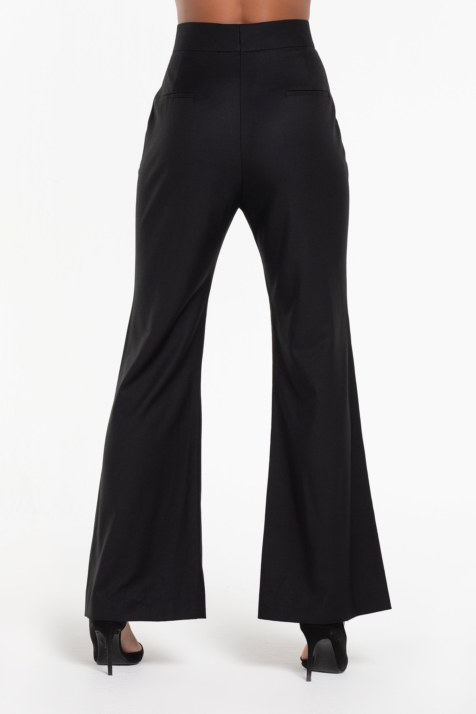 THE LILI LAPEL SUIT (B2B)