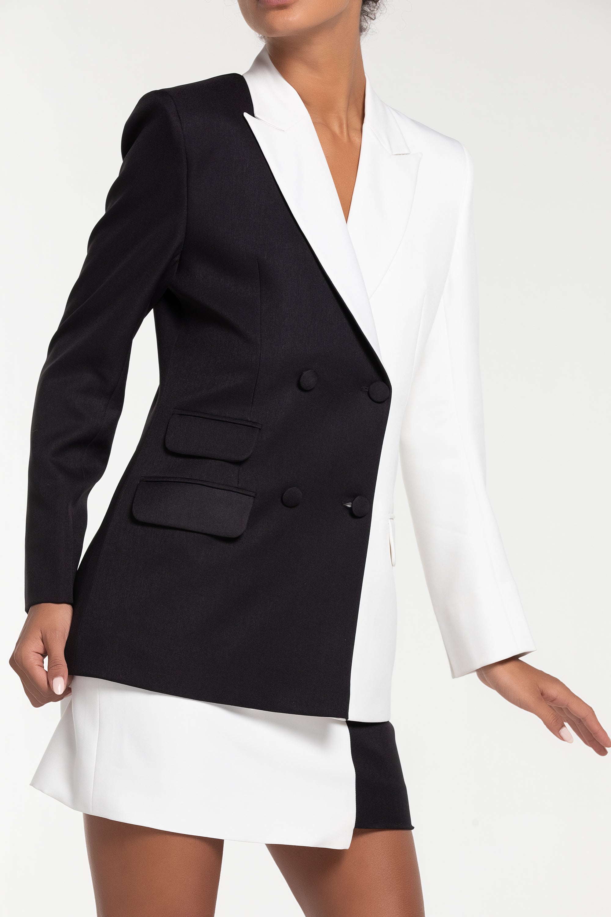 THE CLASSIC MONOCHROMATIC SUIT (B2B)