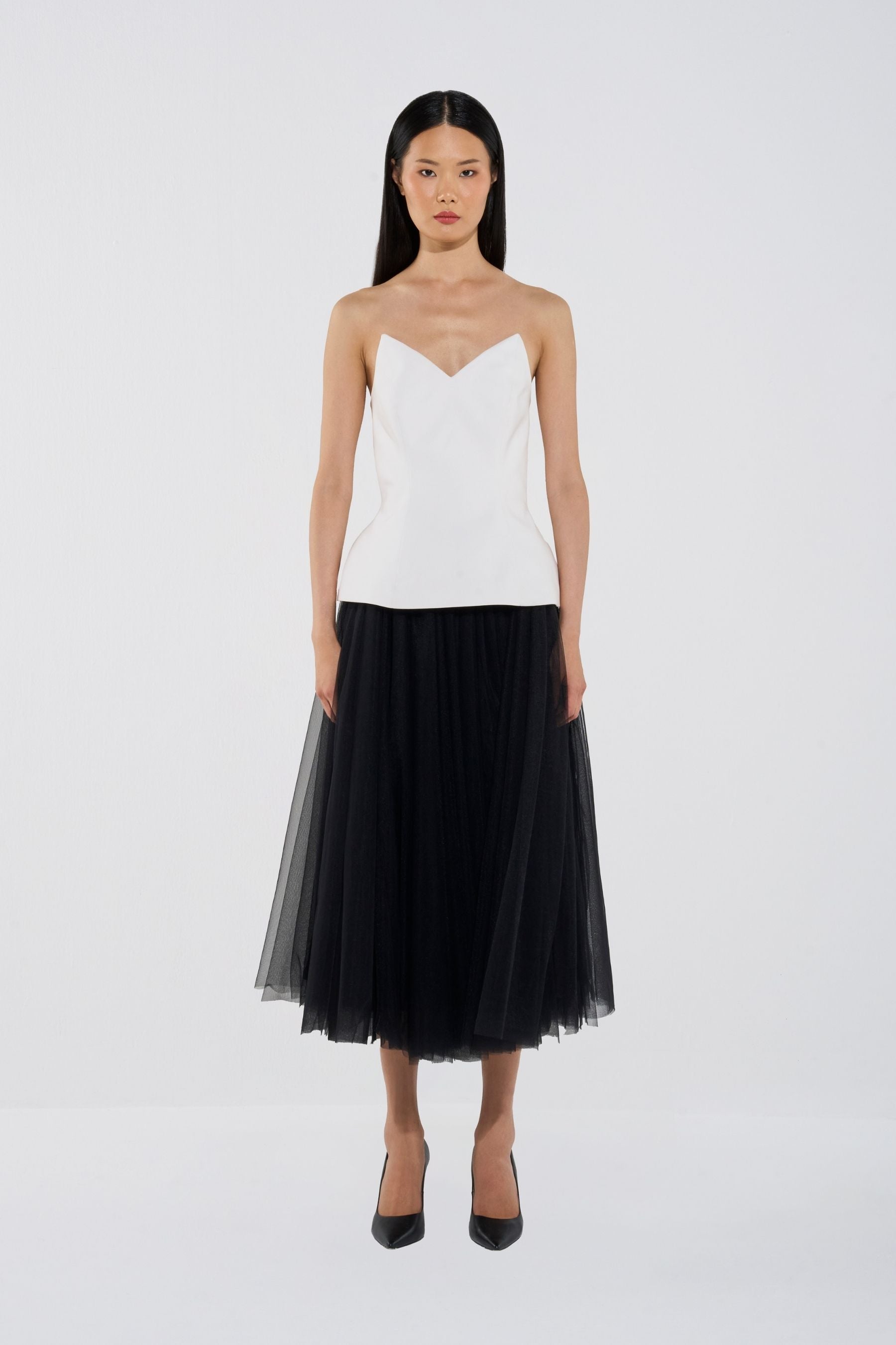 Chic Strapless Sculpted Dress