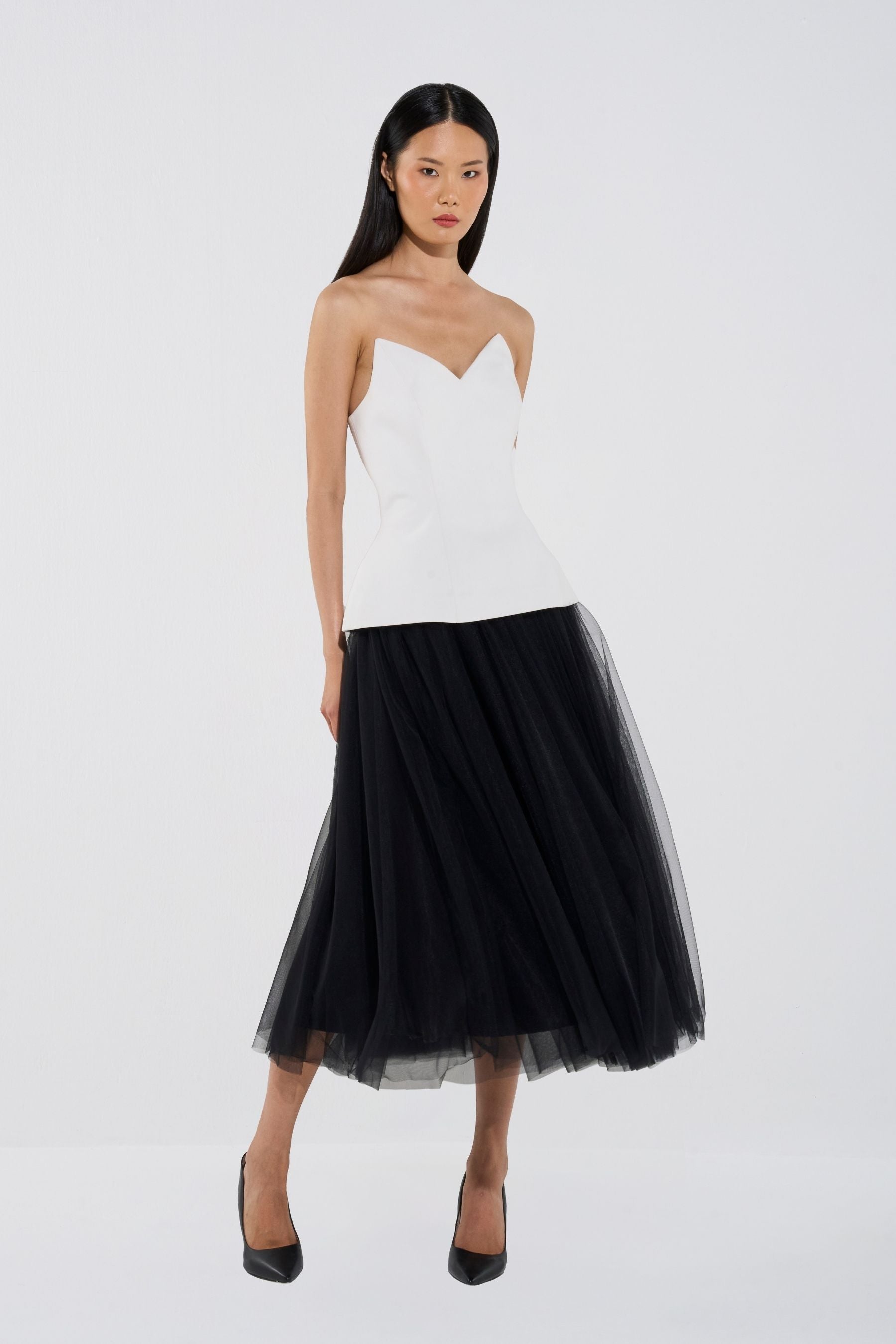 Chic Strapless Sculpted Dress
