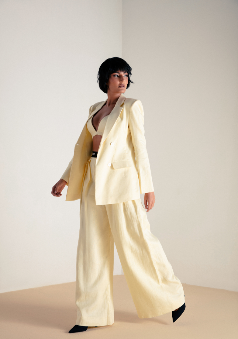 Linen Suit in Yellow