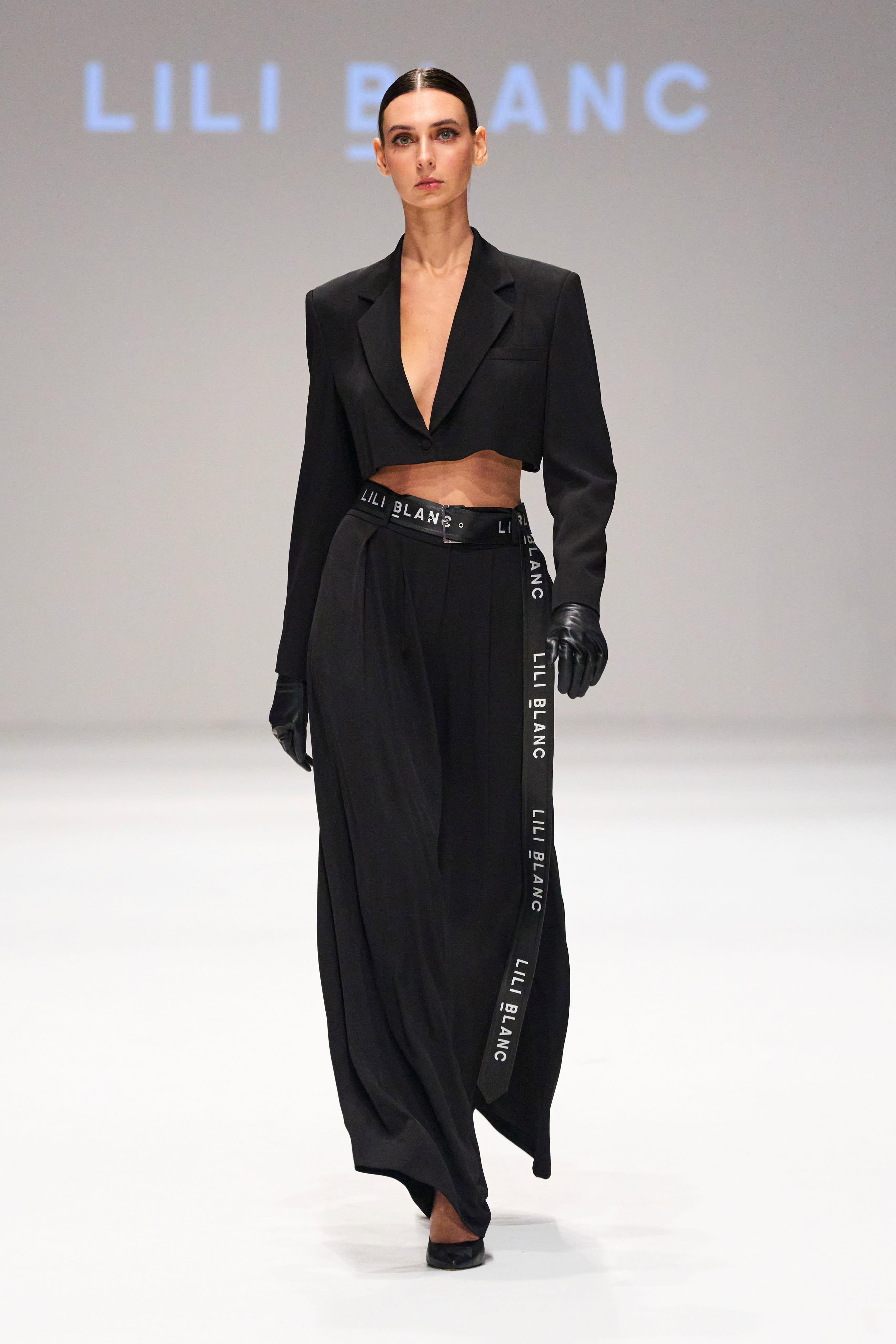 LILI BLANC Luxury suits for women