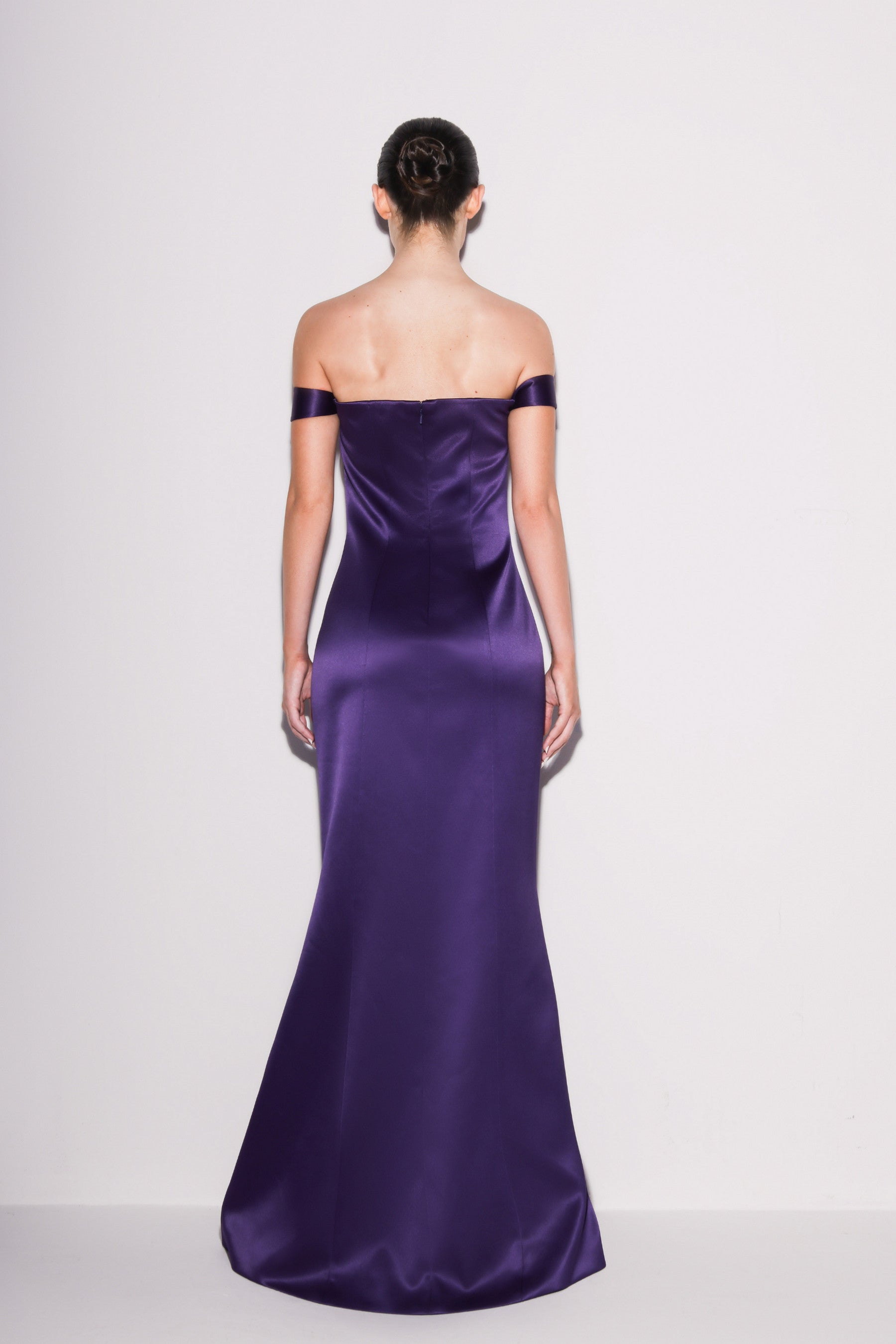 Lustrous Taffeta Mermaid Gown Purple
