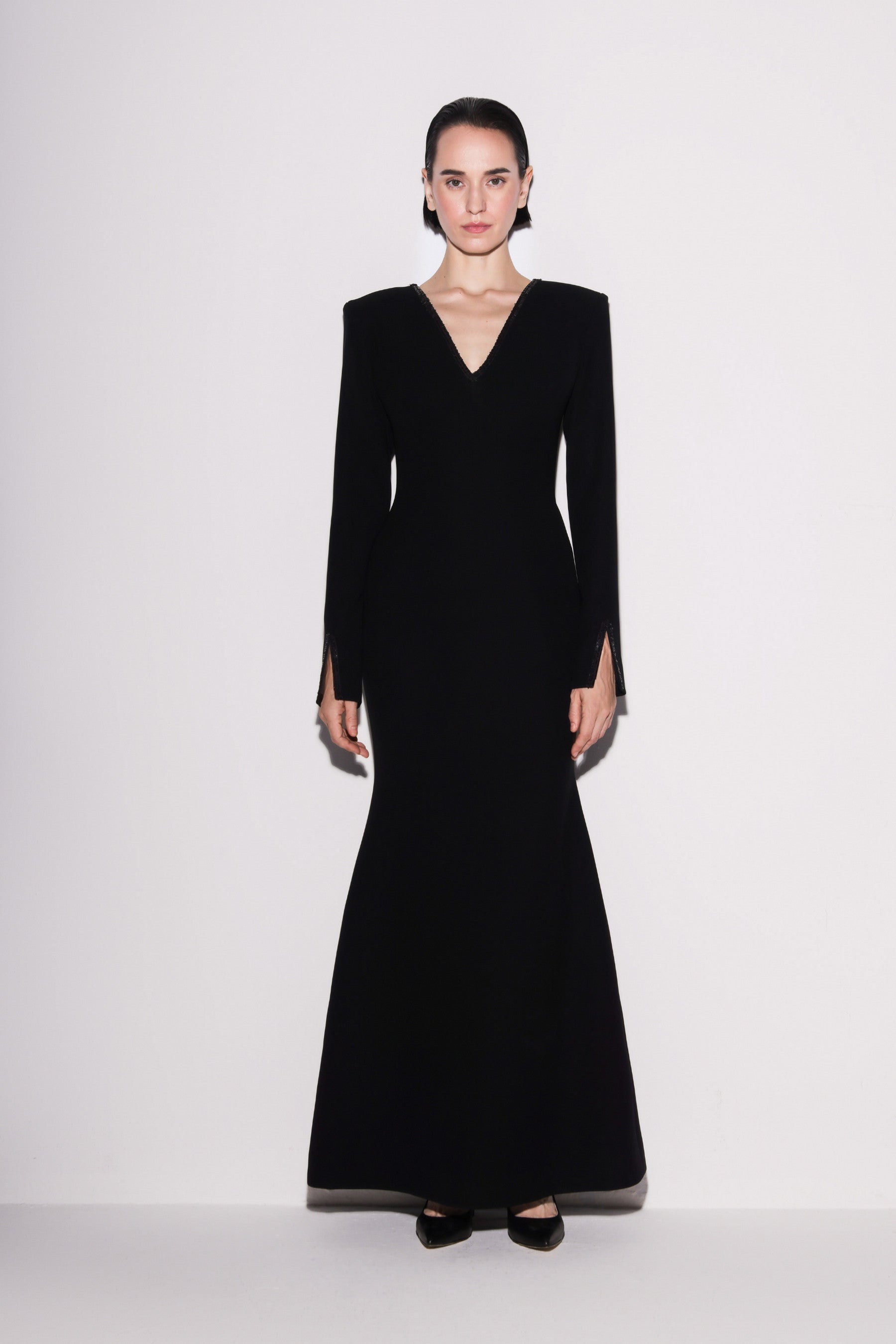 Sophisticated V-Neck Mermaid Gown