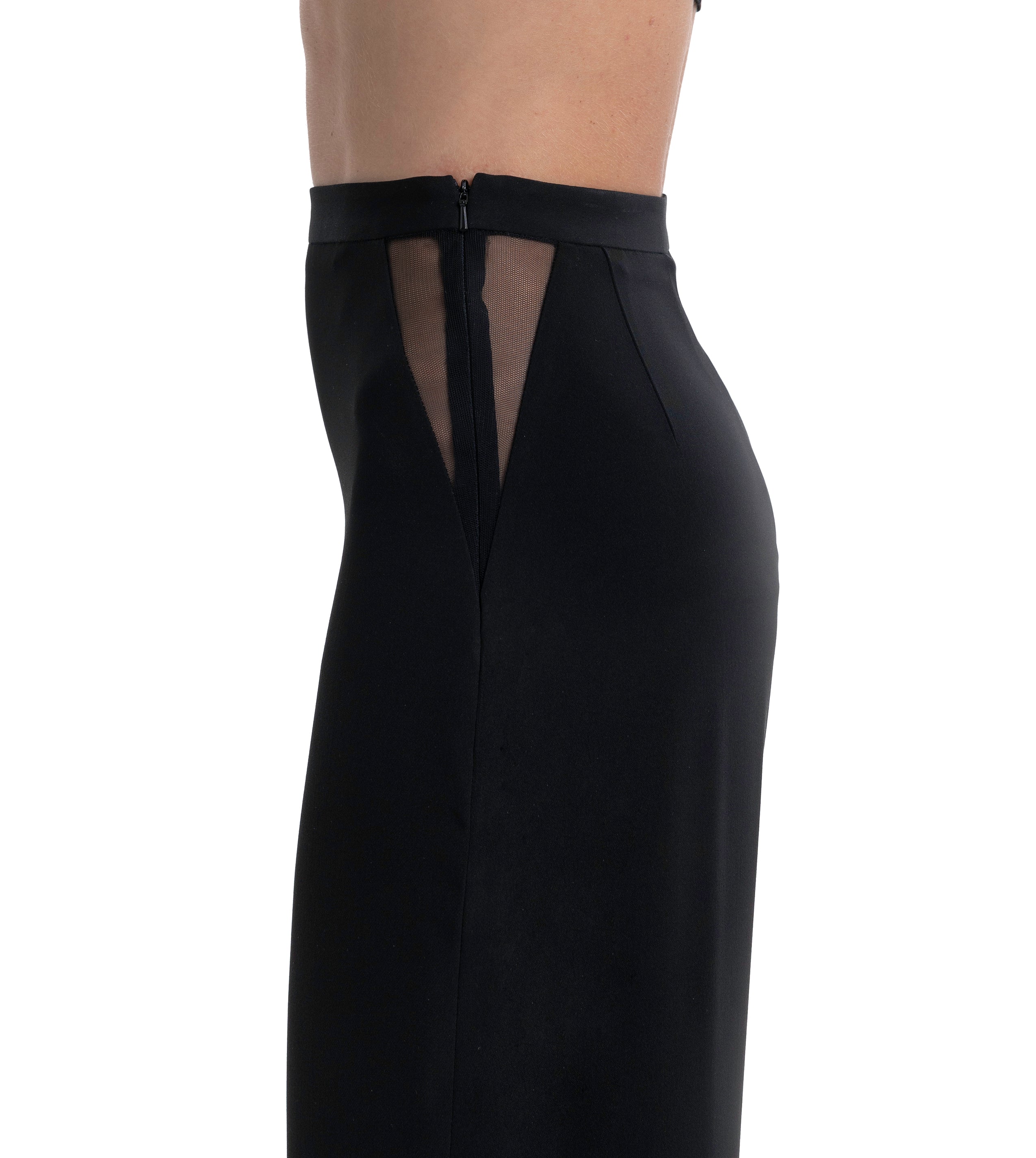 Lili Blanc's Cropped Suit