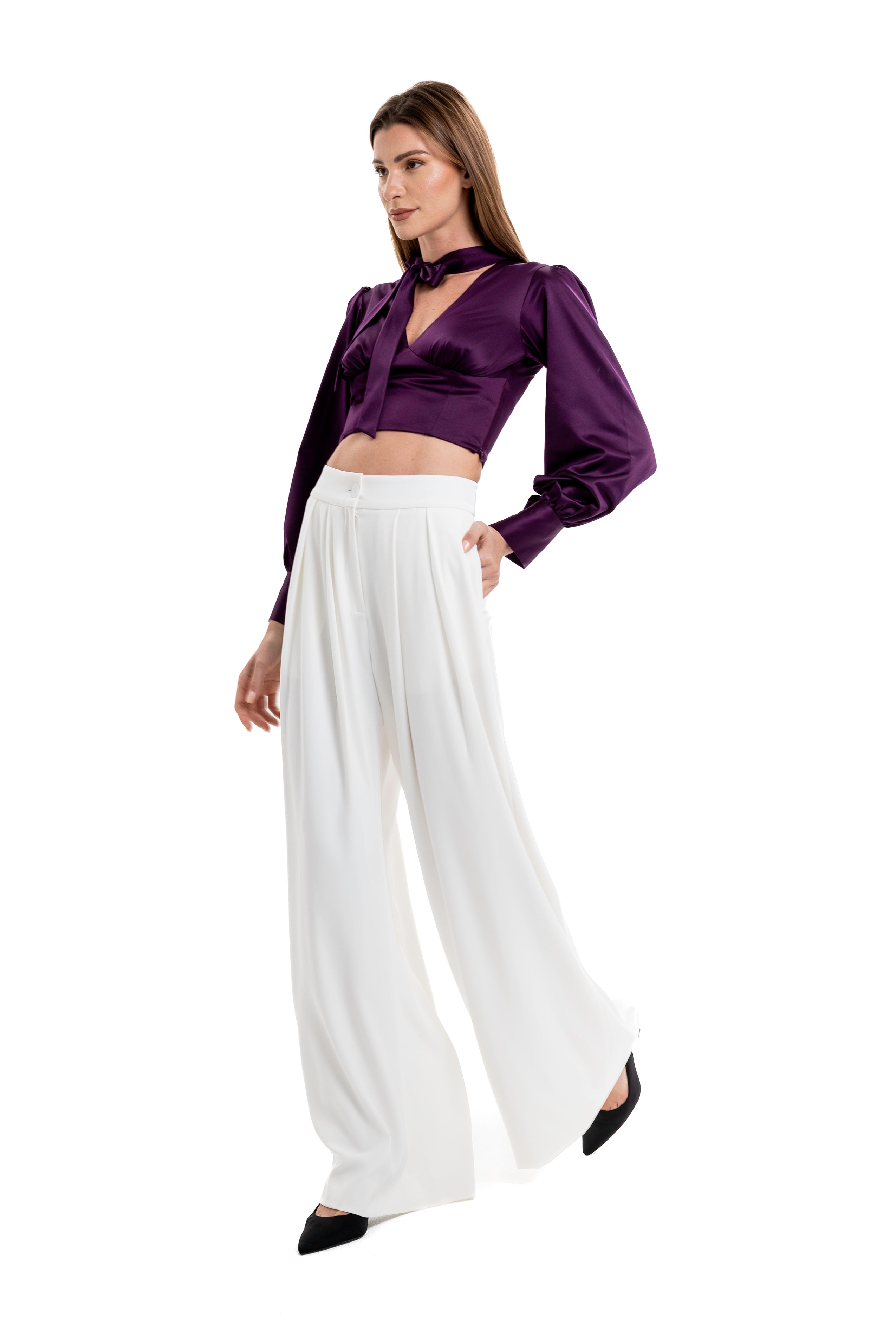 Lili Blanc's Wide Trousers