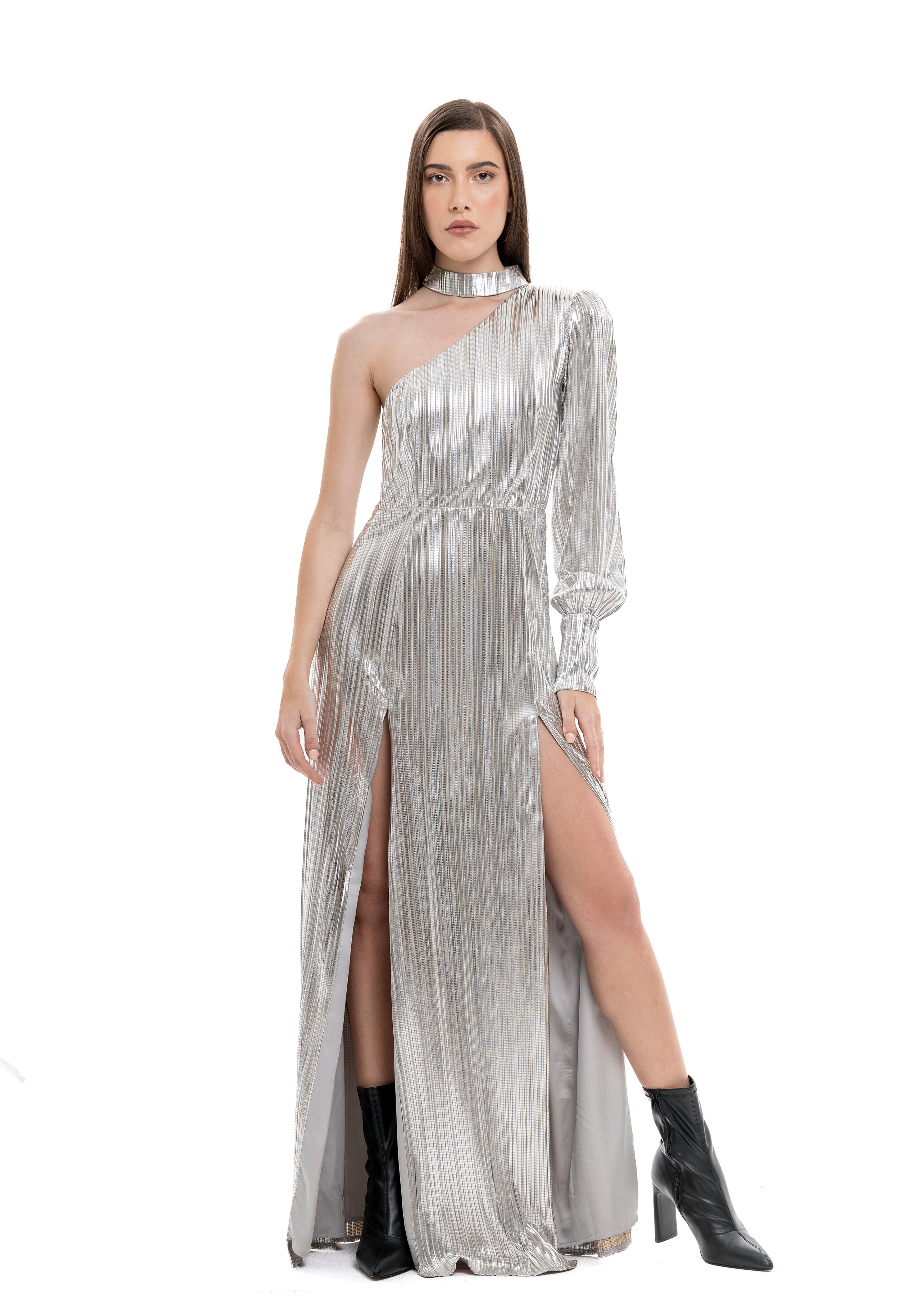 Lili Blanc's Metallic Long Dress
