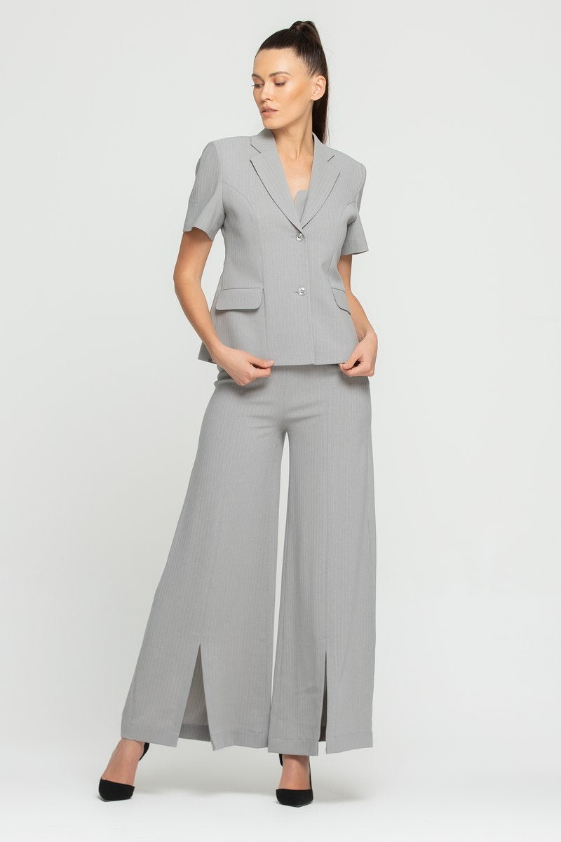 THE CLASSIC CROPPED BLAZER (B2B)