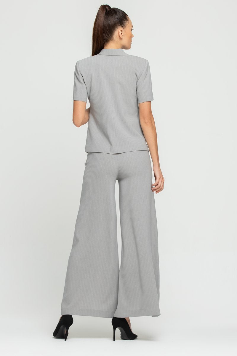 THE CLASSIC CROPPED BLAZER (B2B)