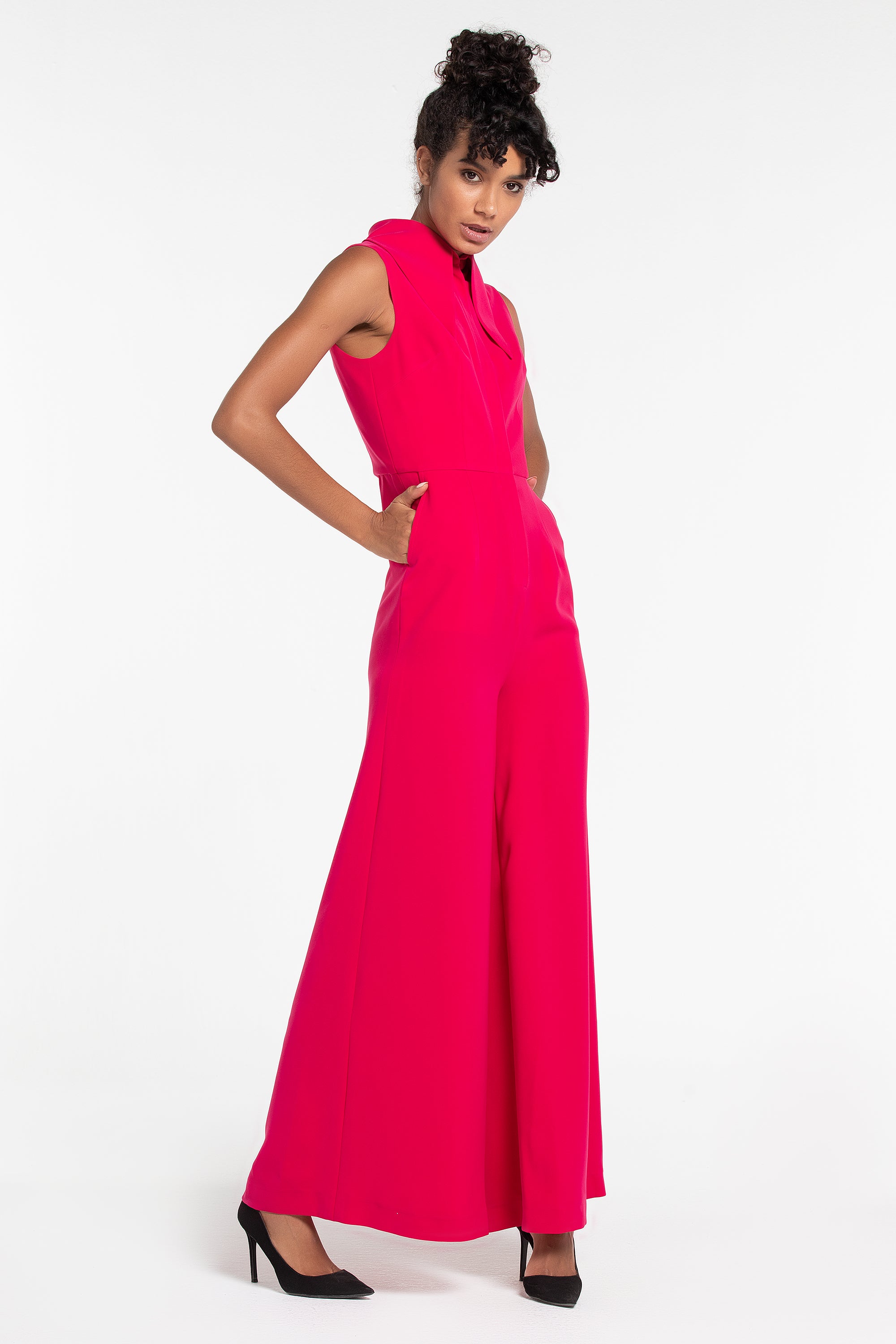 THE LILI ICONIC COLLAR JUMPSUIT (B2B)