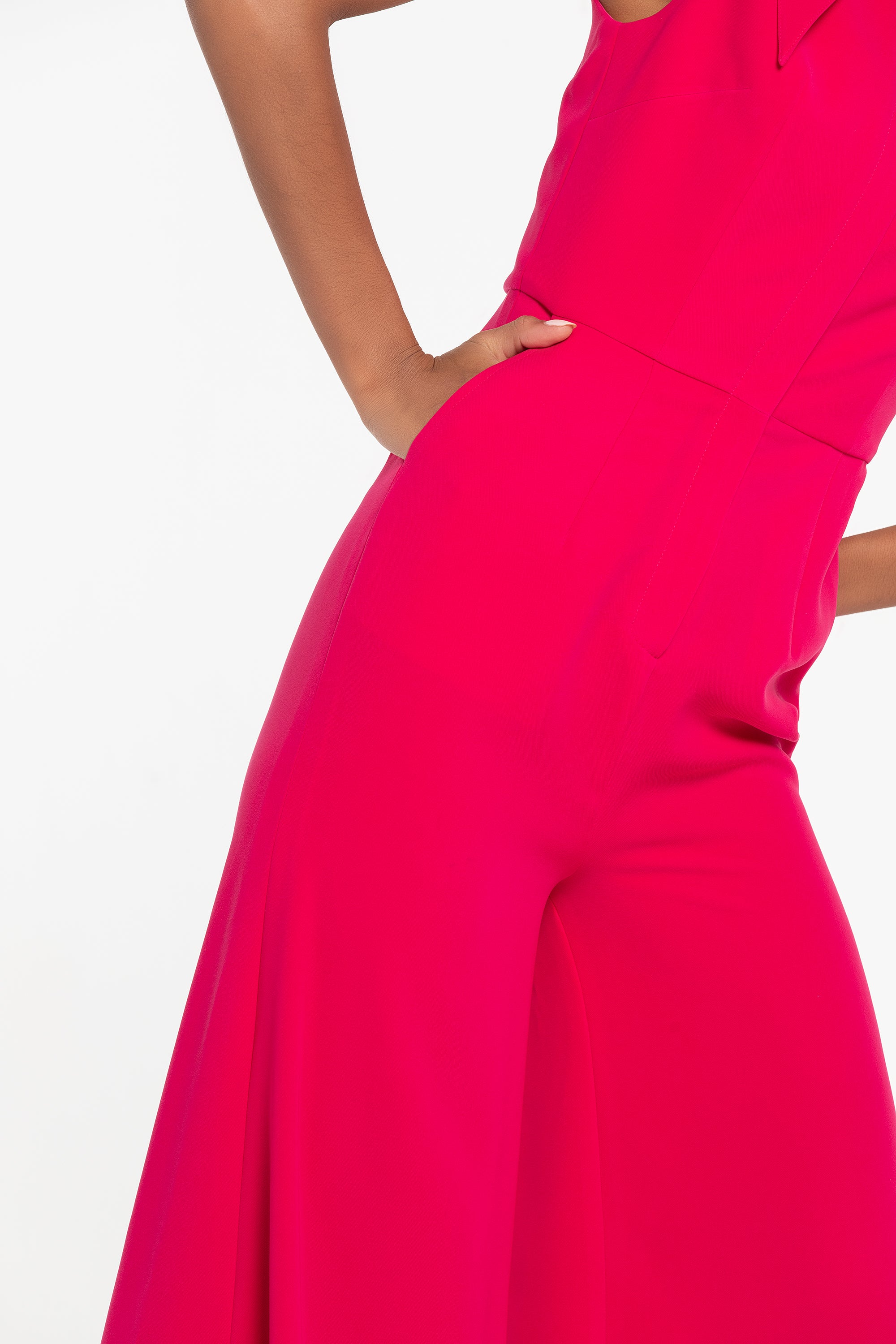 THE LILI ICONIC COLLAR JUMPSUIT (B2B)