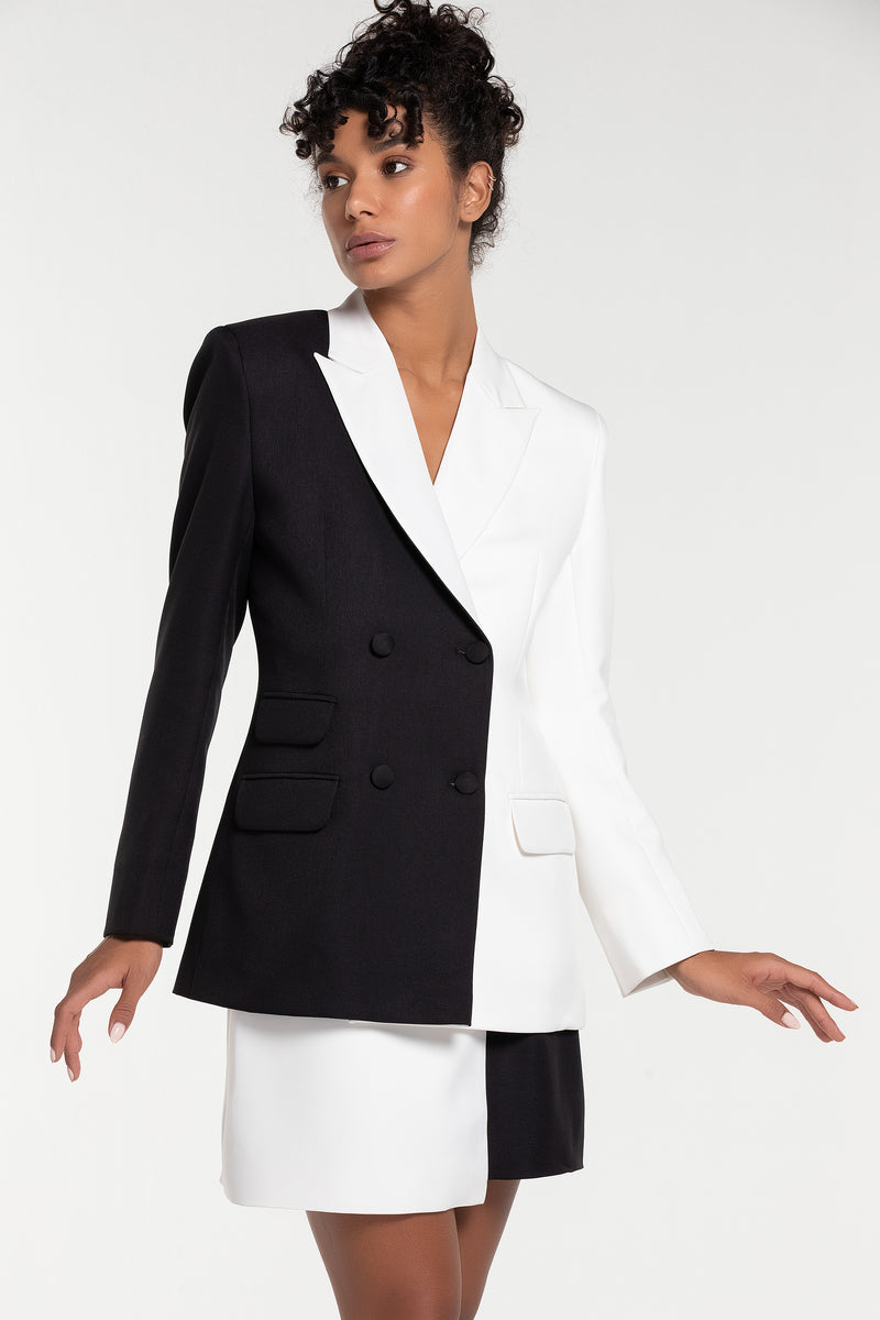 THE CLASSIC MONOCHROMATIC SUIT